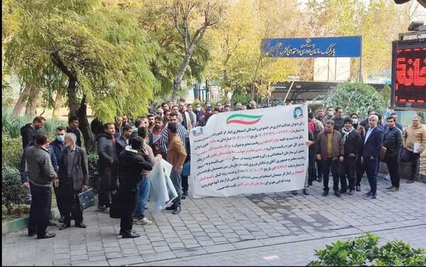 
رانندگان استیجاری، بدون دلیل از تبدیل وضعیت جا ماندند