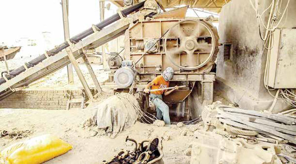 
شکاف ۶ میلیونی سبد معیشت واقعی و دولت‌ساز
