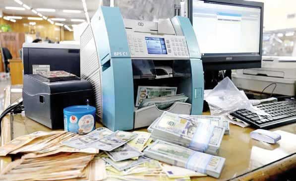 دولت اولین منتفع افزایش قیمت دلار است