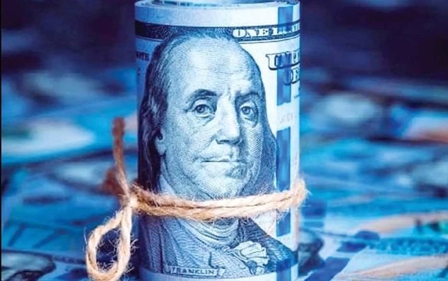 
1404 سال نااطمینانی بازار ارز بود