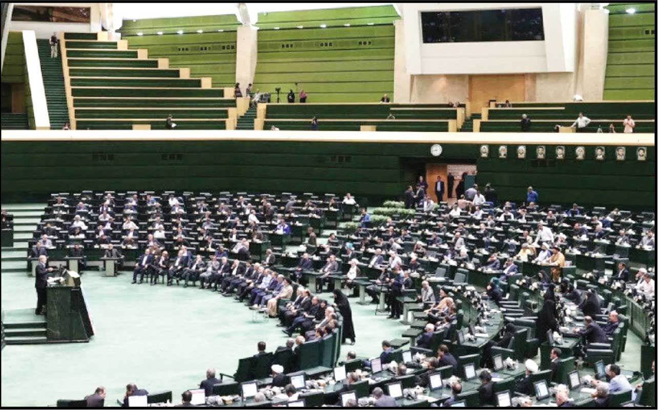 
اقتصاد ایران در آستانه چه وضعیتی است؟