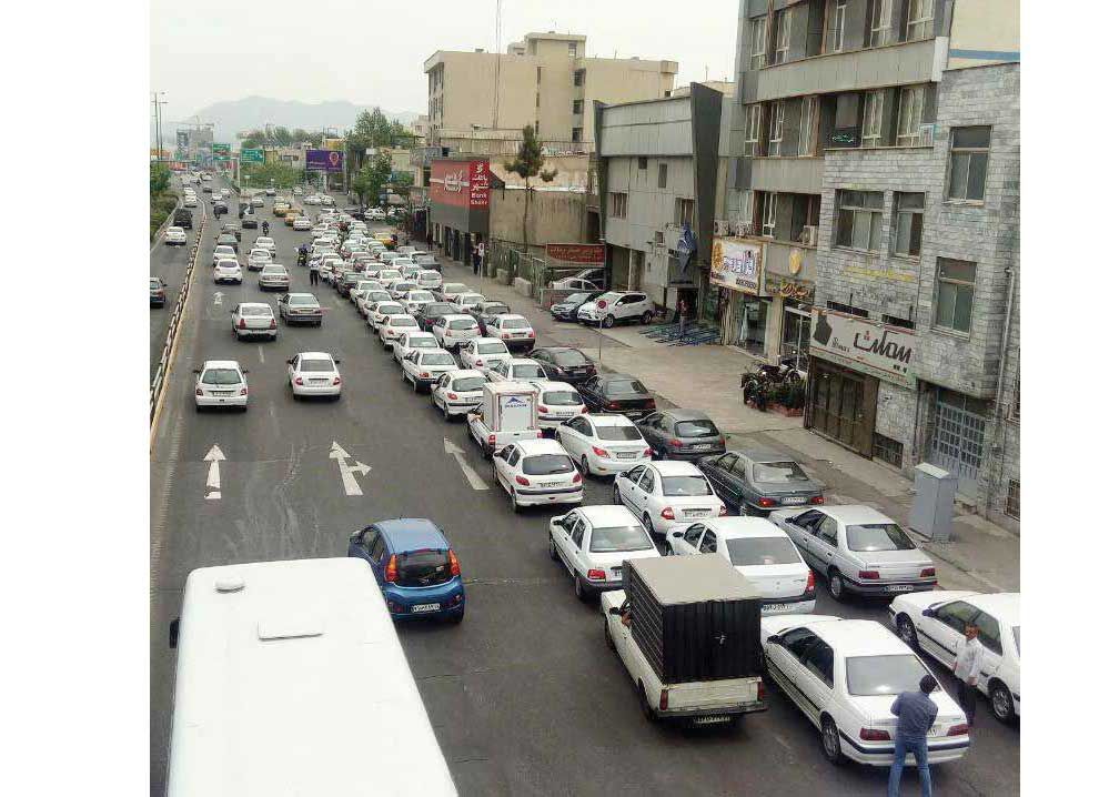 صف‌هایی به طول 14 میلیون لیتر کسری بنزین!