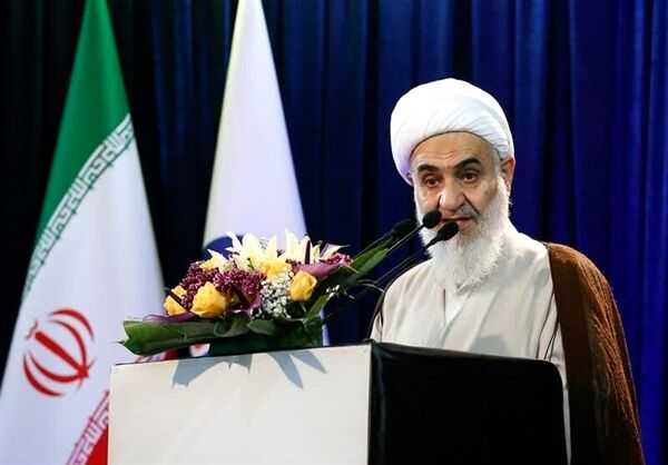  اگر قرار است طبری آزاد باشد، پس همه ما را زندانی کنید