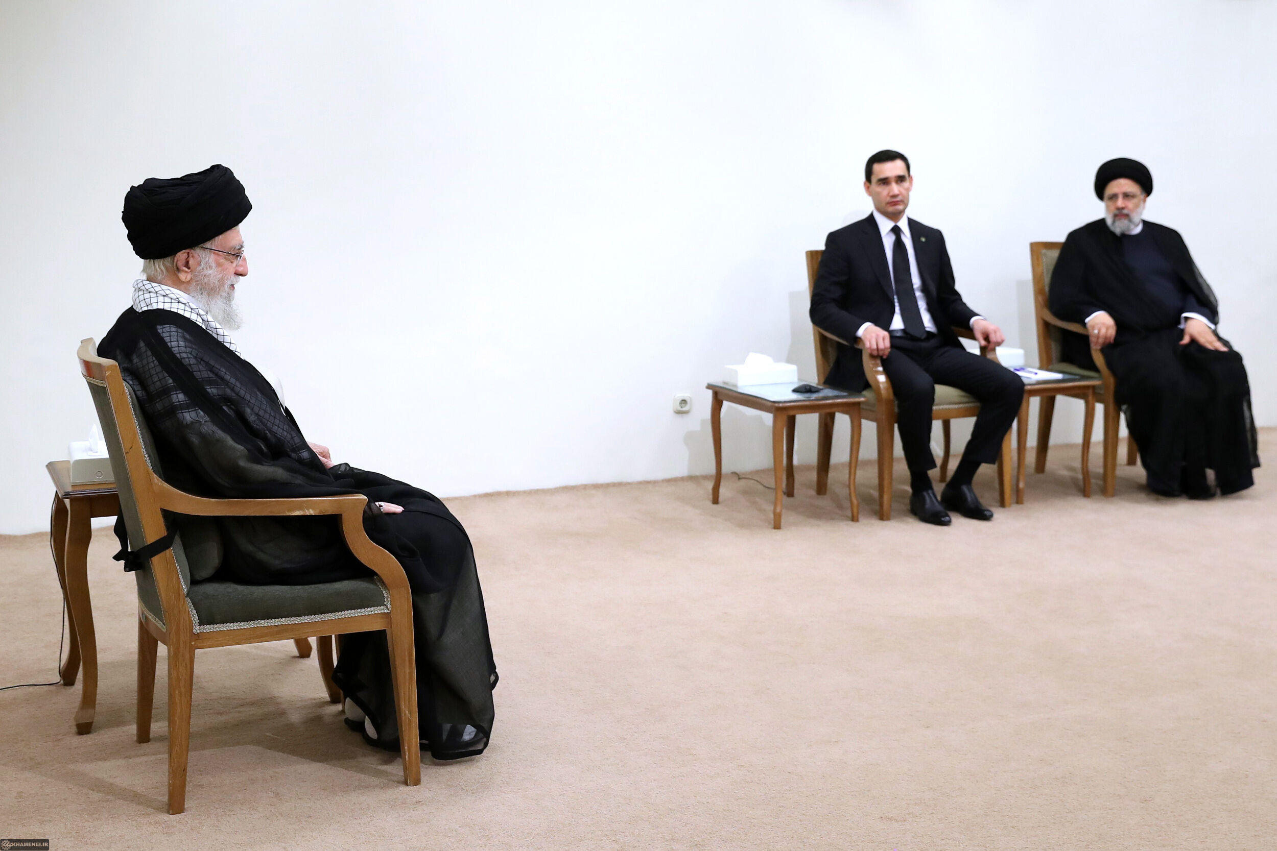 سیاست دولت ایران، گسترش روابط با کشورهای همسایه است