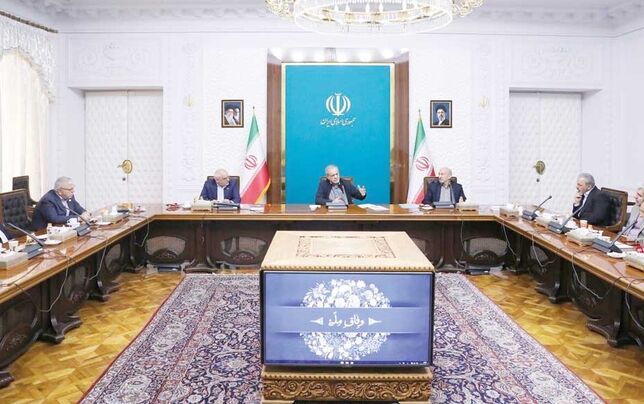 
دولت آماده واگذاری مدیریت شرکت‌های زیان‌ده به دانشگاه‌هاست