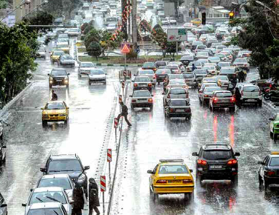 
چرا تهران با هر بارندگی قفل می‌شود؟
