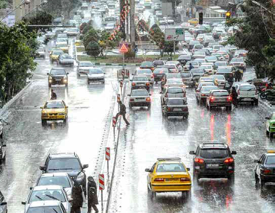 
چرا تهران با هر بارندگی قفل می‌شود؟
