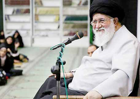 جامع‌الاطراف؛ از گود سیاست تا درون خانه!