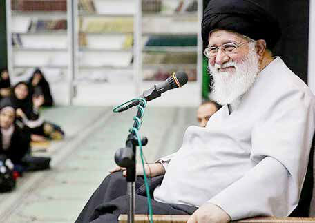 جامع‌الاطراف؛ از گود سیاست تا درون خانه!