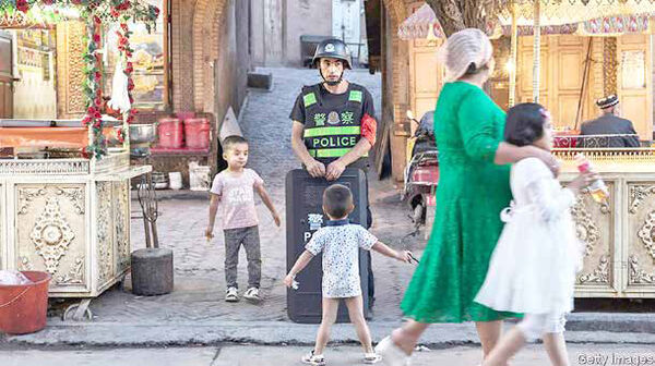 
بی‌سرپرست‌سازی کودکان، پروژه جدید در سین‌کیانگ