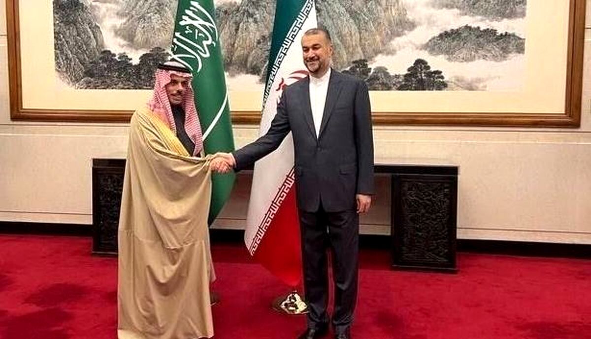 وزیر خارجه عربستان در راه تهران