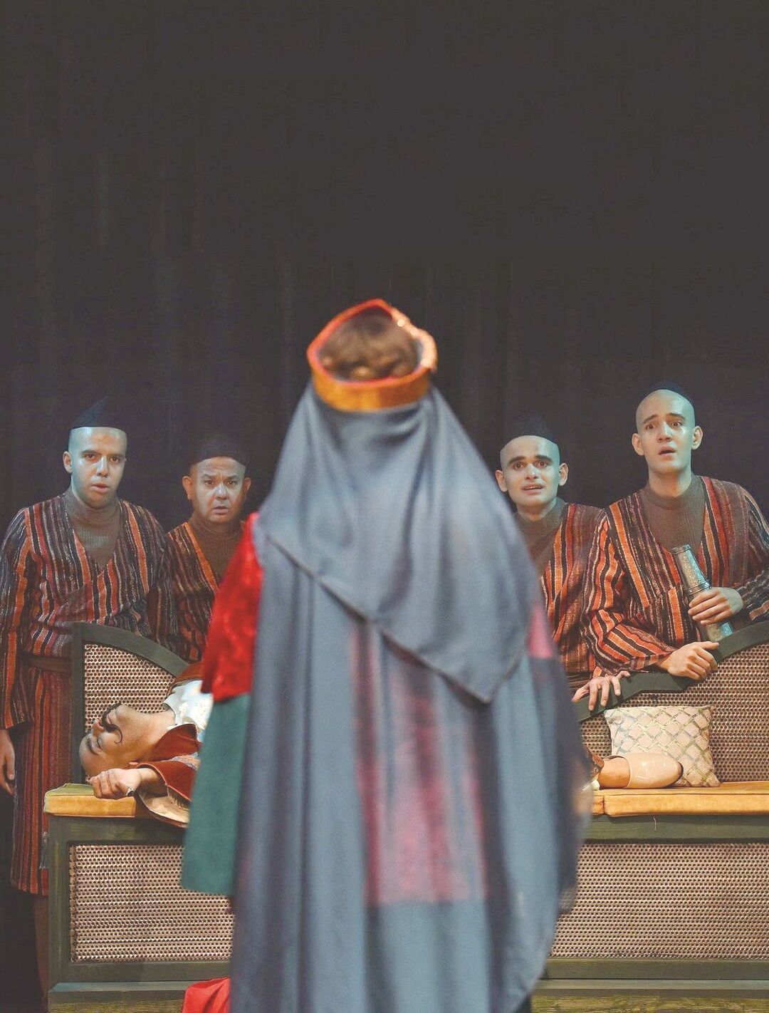 

خروج زنان از پرده‌نشینی