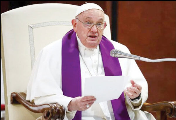 خشم کی‌یف و اروپا از مواضع پاپ درباره تسلیم شدن اوکراین! 

