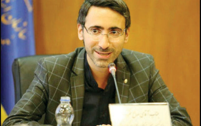 در موضوع سبک پوشش گفت‌وگوی ملی و مدنی صورت گیرد