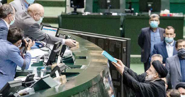 دولت دیگر توان پرداخت بدهی‌های خود را ندارد