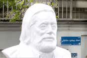 سردیس مشایخی نسبتی با چهره ملی وی ندارد 