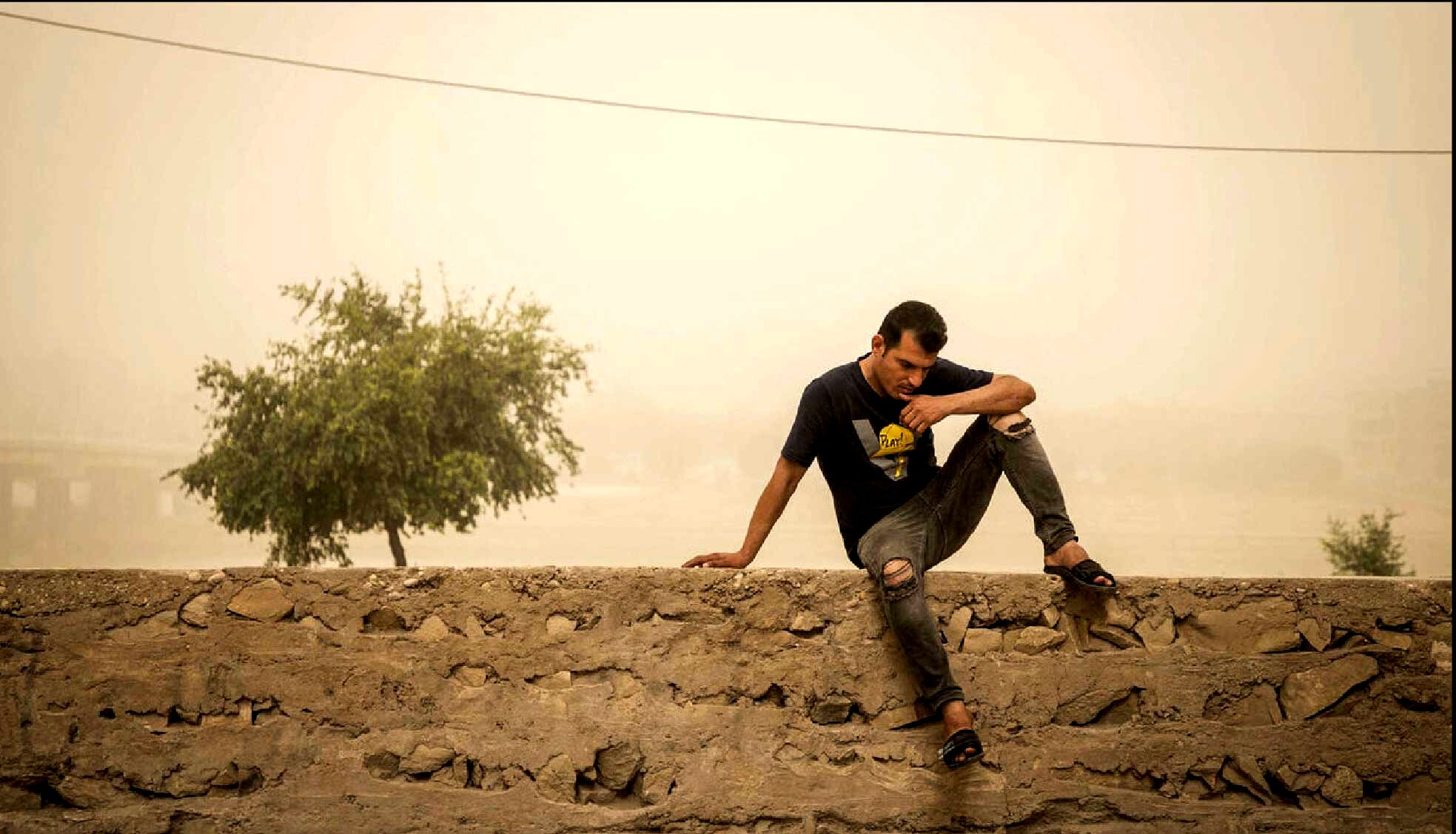 تصمیم نمی‌گیریم، منتظریم ببینیم چه خواهد شد!