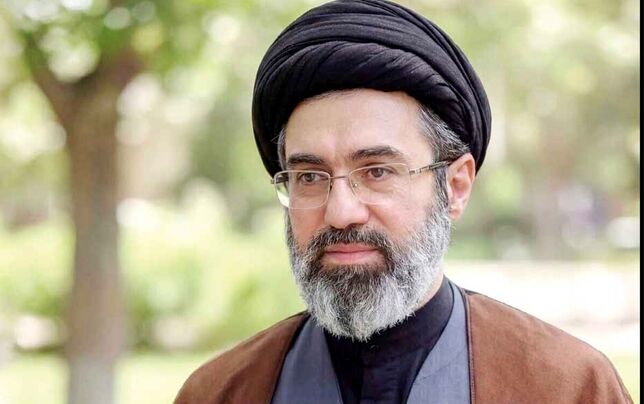 
هیچ صاحب قدرتی نباید جرات تعدی به حقوق دیگران داشته باشد