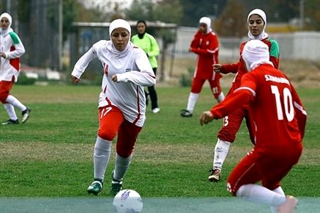 سایه کرونا روی فوتبال بانوان