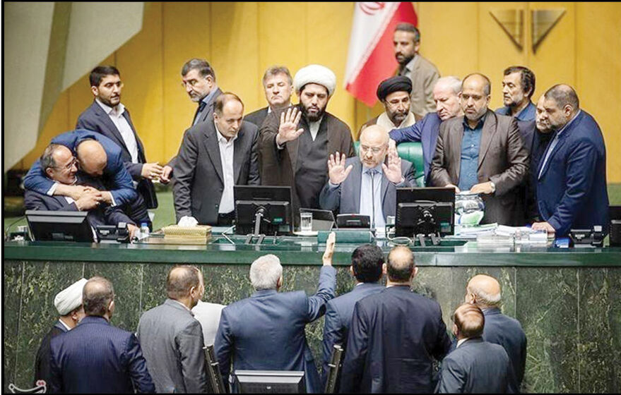 فعالان صنفی: هیات رئیسه مجلس باید پاسخگوی عملکرد غیرقانونی خود باشد