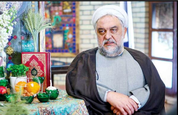 
منتقدان پزشکیان در واقع حضرت آقا را زیر سوال می‌برند