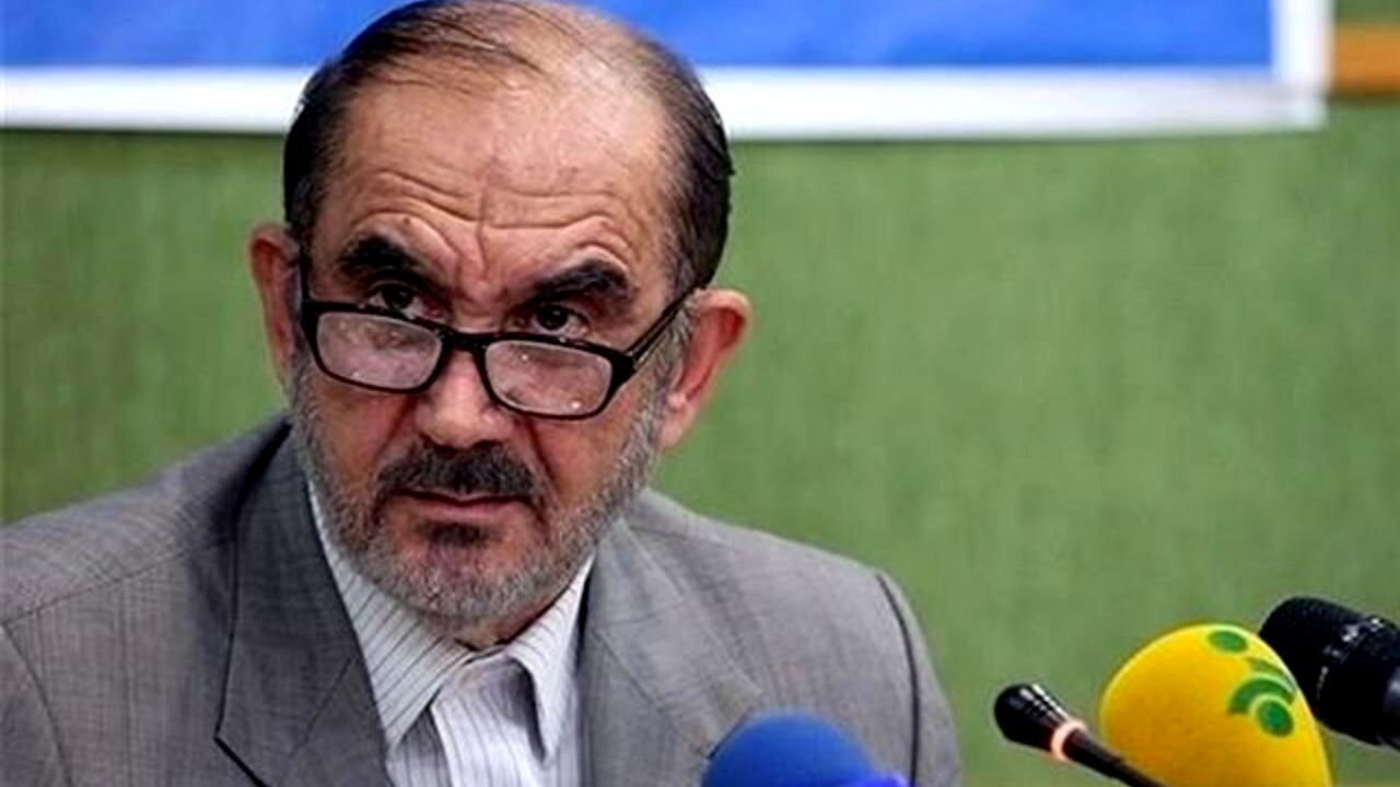 
تشکیل پرونده برای 100 نفر از اساتید 

به دلیل مواضع سیاسی 