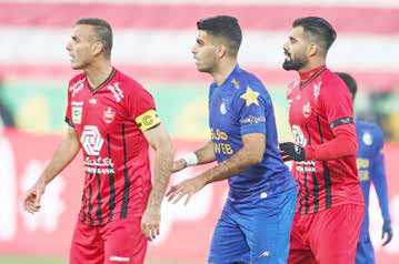 وحید جلو می‌رود، وریا عقب می‌آید!‌