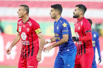 وحید جلو می‌رود، وریا عقب می‌آید!‌