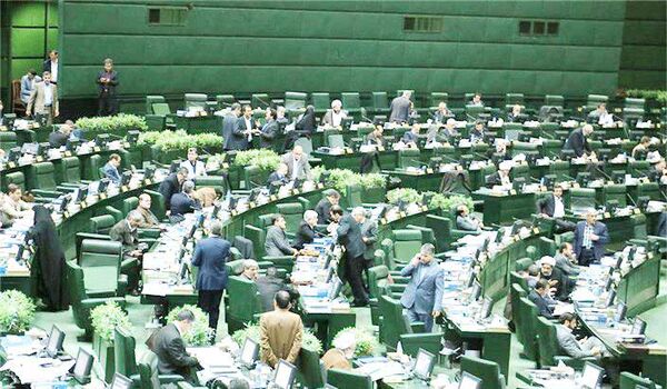 حاجی‌دلیگانی: سر ما را  کـلاه گذاشتـند