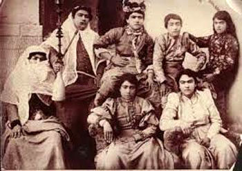 دختر تو سبزیت رو پاک کن!