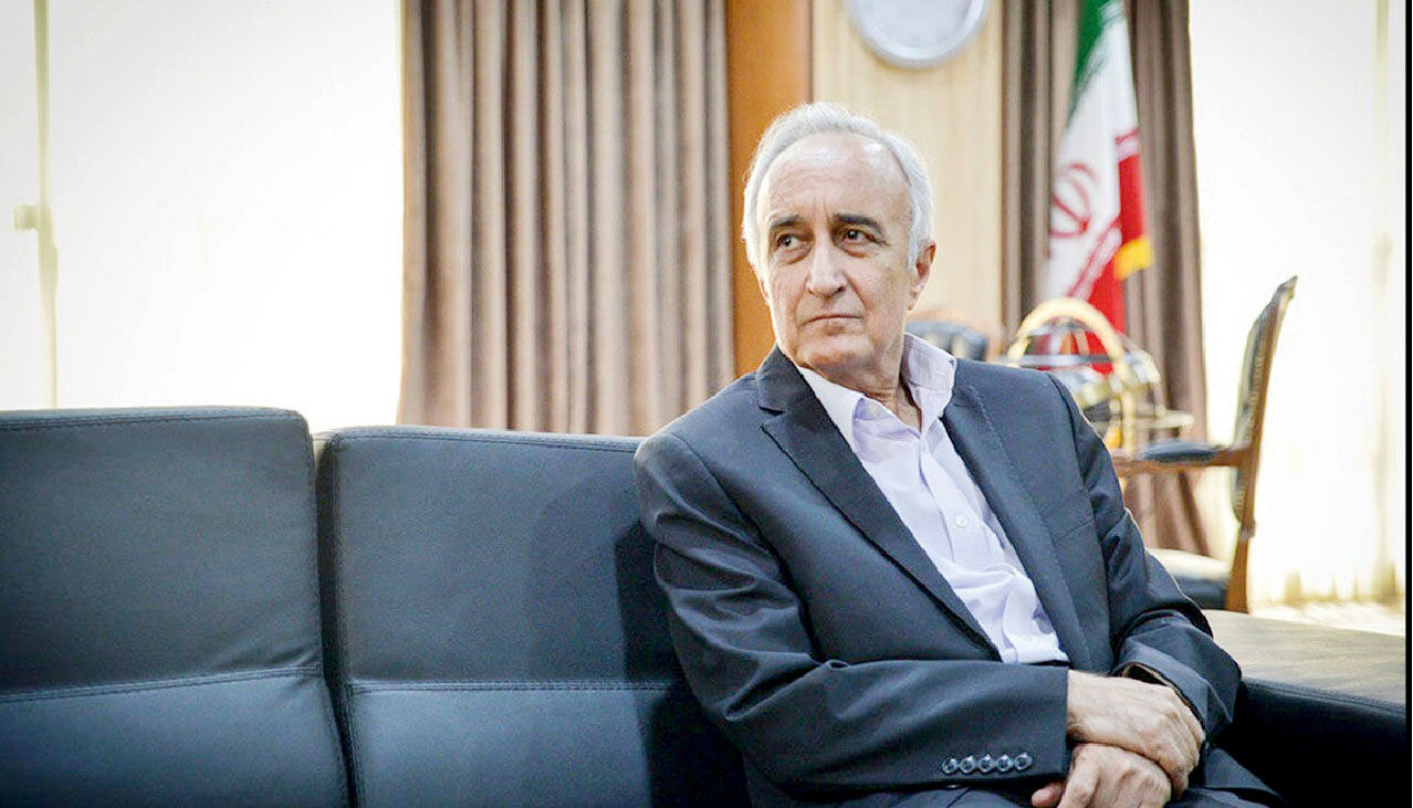 دولت «احمدی‌نژاد» دوربرگردان تمام اصلاحات اقتصادی بود