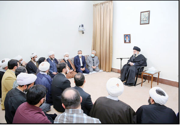 
 حرف خدا زمین نماند، از هوچی‌گری نترسید