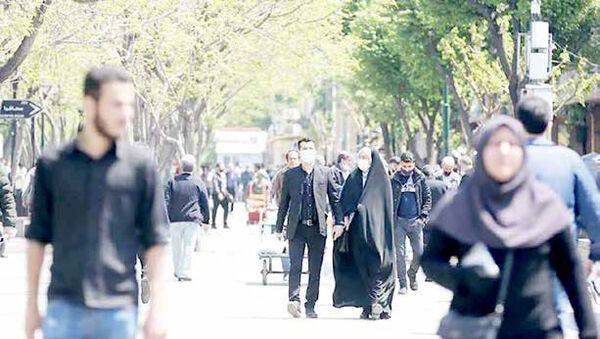 بی‌پروایی مردم و پرسه زدن بیماران در خیابان‌ها