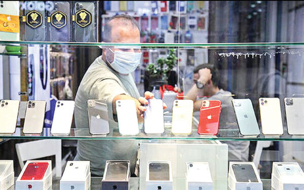 تعرفه 96 درصدی آیفون، مین‌گذاری دولت سیزدهم برای پزشکیان 