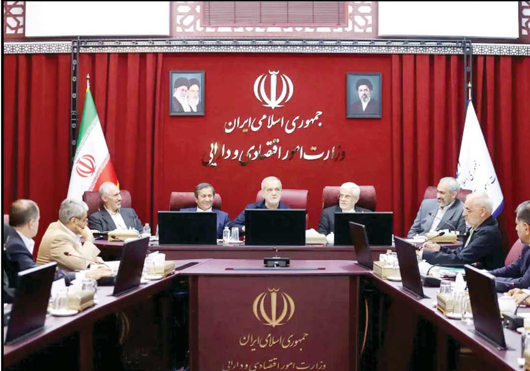 
رسانه ملی نباید با تحلیل‌های غیرمستند عملکرد دولت را سیاه‌نمایی کند