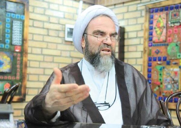 برخی حرکات ورزشی خلاف شأن لباس طلبگی است