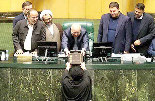 
تداوم خاص‌پروری
در ایران