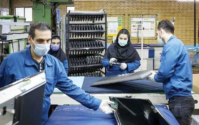 زنان؛ قربانیان اول تعدیل نیرو