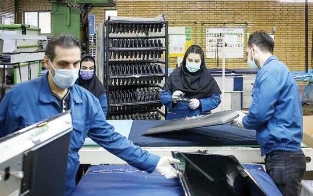 زنان؛ قربانیان اول تعدیل نیرو