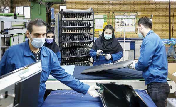 زنان؛ قربانیان اول تعدیل نیرو