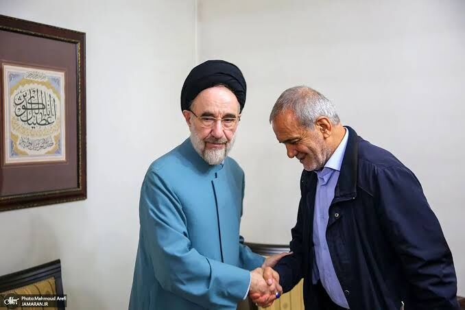 
برخورد با پزشکیان نشان داد 
چرا خاتمی و روحانی نیامدند