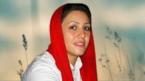 مریم اکبری منفرد، زندانی سیاسی، پس از ۱۷ سال آزاد شد