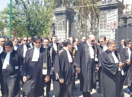 تجمع وکلای دادگستری در اعتراض به نقض «استقلال نهاد وکالت»