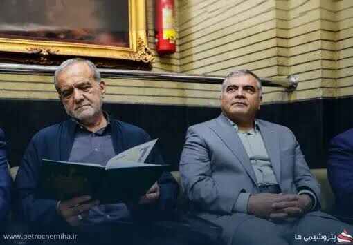 محسن پاک‌نژاد 
مشاور پزشکیان شد