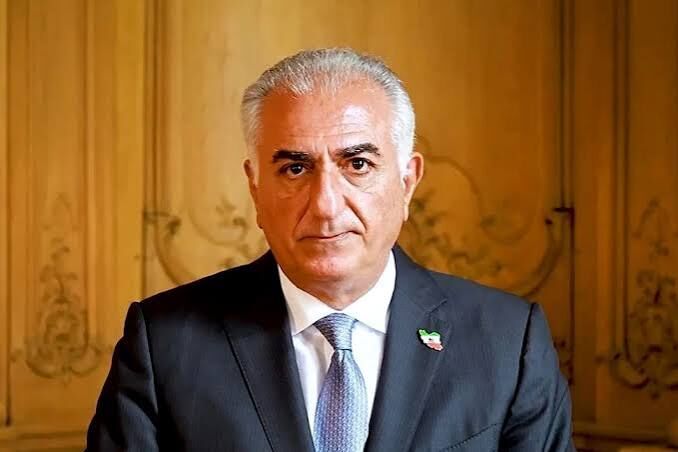 
کیفرخواست رضا پهلوی  و عوامل اینترنشنال و من‌وتو صادر شد