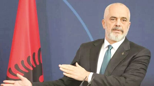 آلبانی روابط خود را با ایران قطع کرد