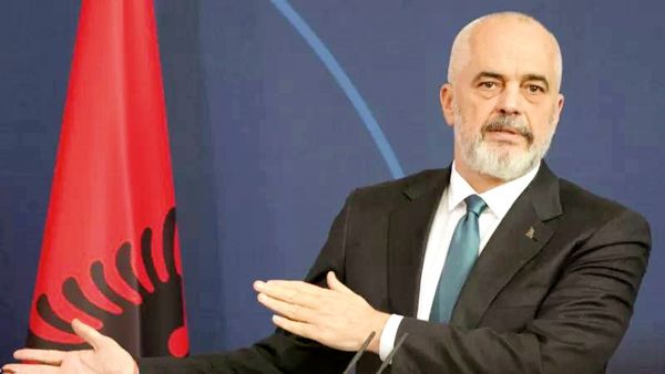 آلبانی روابط خود را با ایران قطع کرد