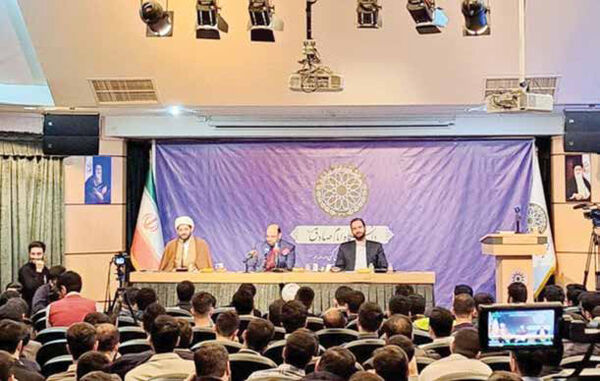 
بگویید که در موقعیت حساس کنونی تمام فقه را باید قیمه قیمه کنیم!