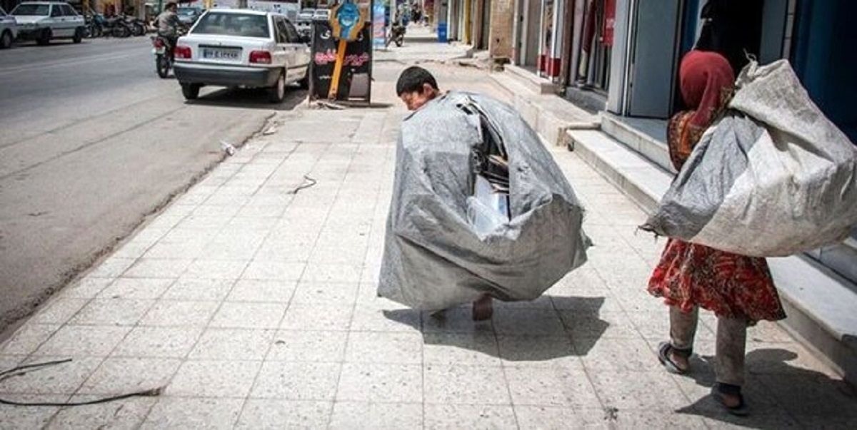 ردمرز ۱۵۸۰ کودک کار افغان به همراه خانواده 