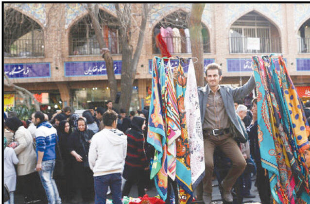 
سهم بیشتر بازار اصناف در اختیار دست‌فروشان